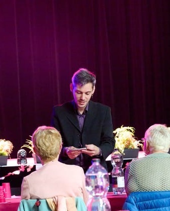 Aurélien en exercice de close up