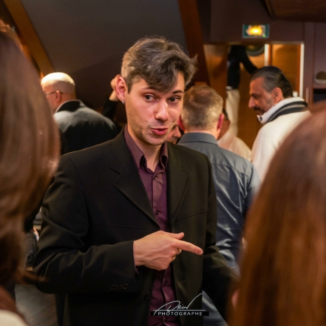Aurélien en intervention lors d'une garden party